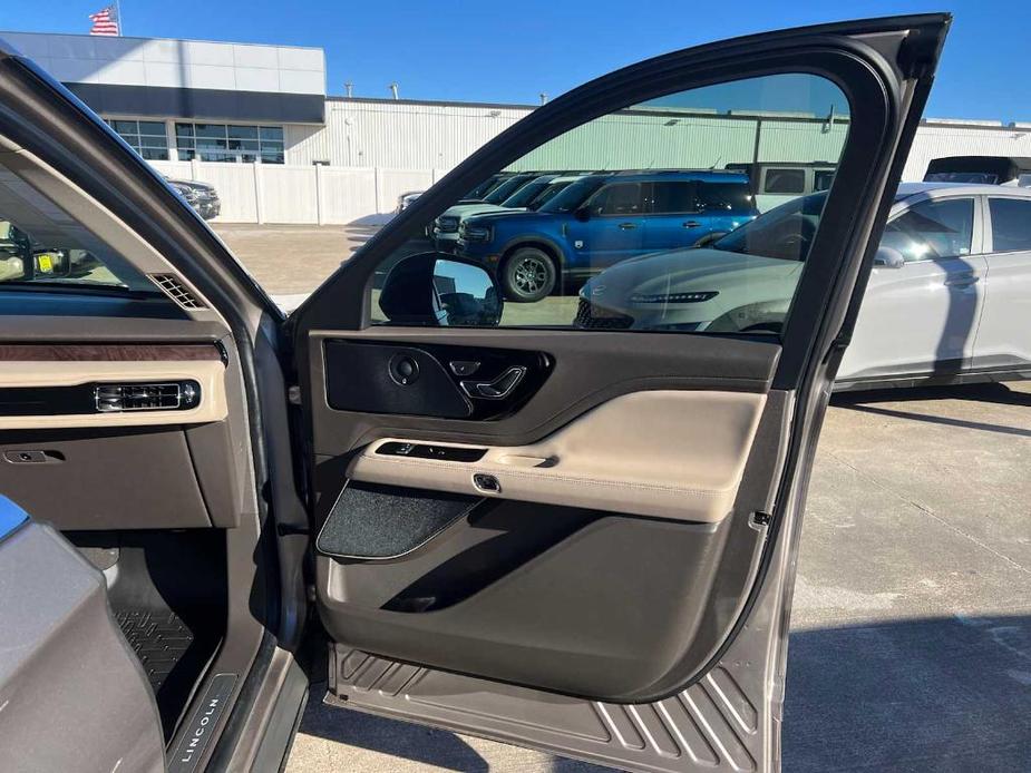 used 2021 Lincoln Aviator car, priced at $34,987