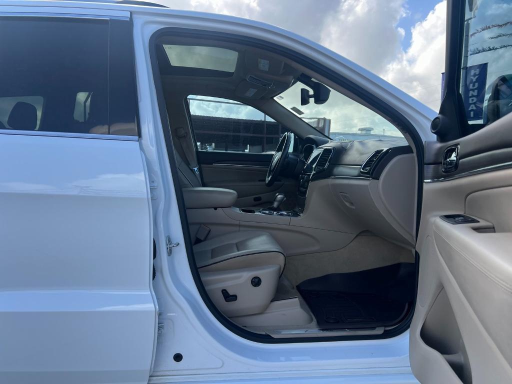 used 2020 Jeep Grand Cherokee car, priced at $24,254