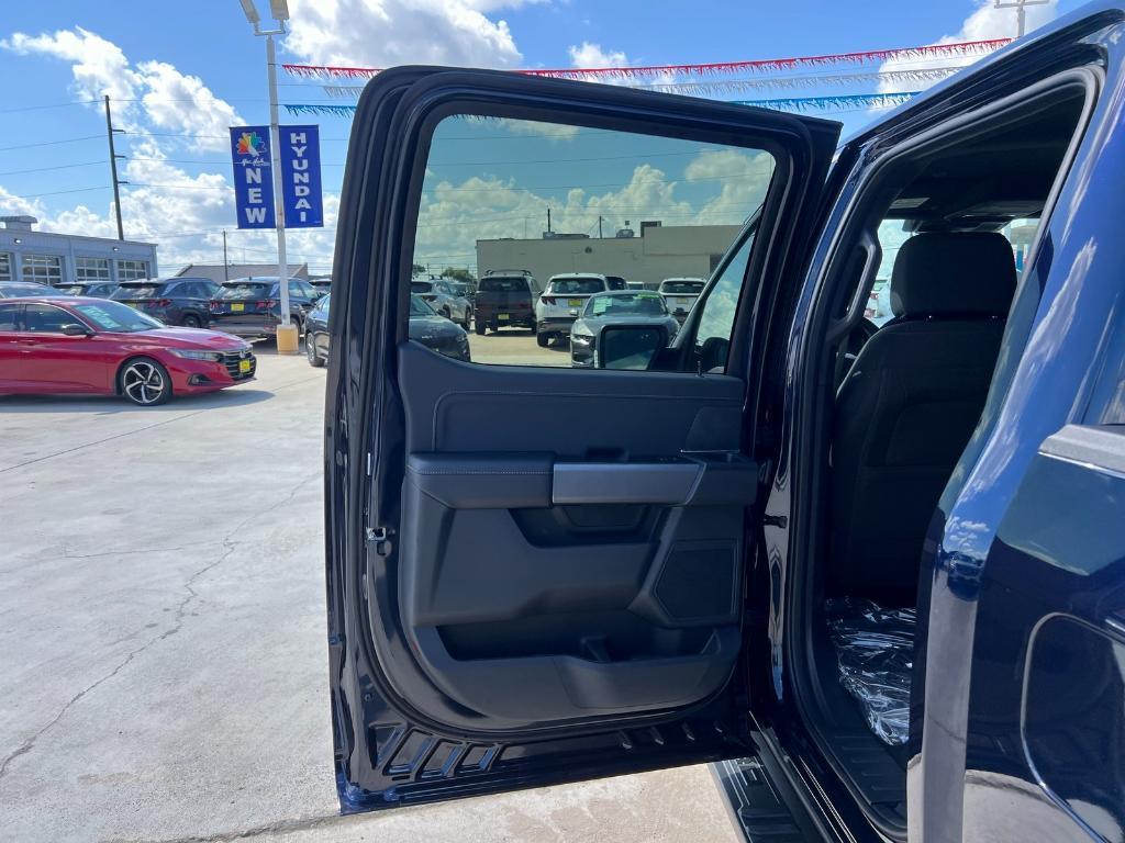 new 2025 Ford F-150 car, priced at $60,292