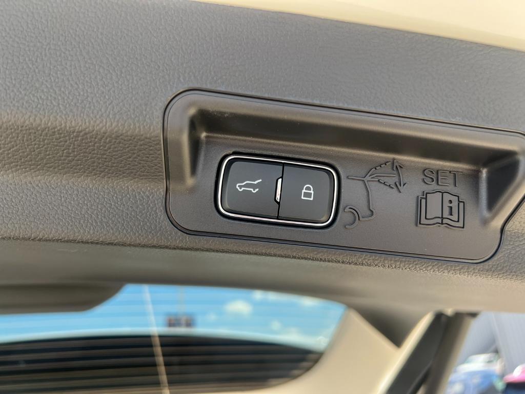 new 2025 Ford Explorer car, priced at $36,040