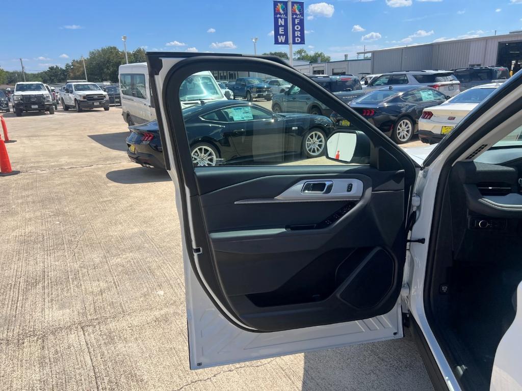 new 2025 Ford Explorer car, priced at $36,040