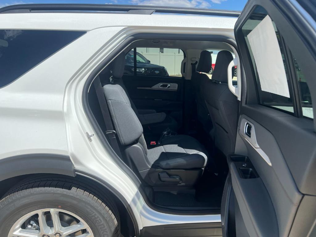 new 2025 Ford Explorer car, priced at $36,040
