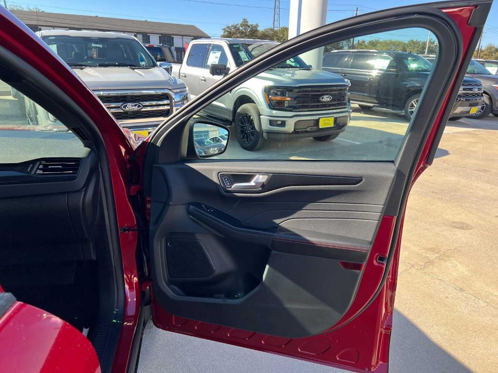 new 2025 Ford Escape car, priced at $29,815