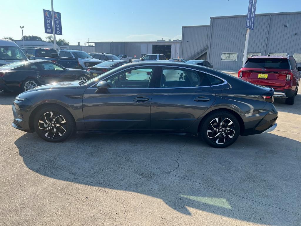 used 2024 Hyundai Sonata car, priced at $22,436