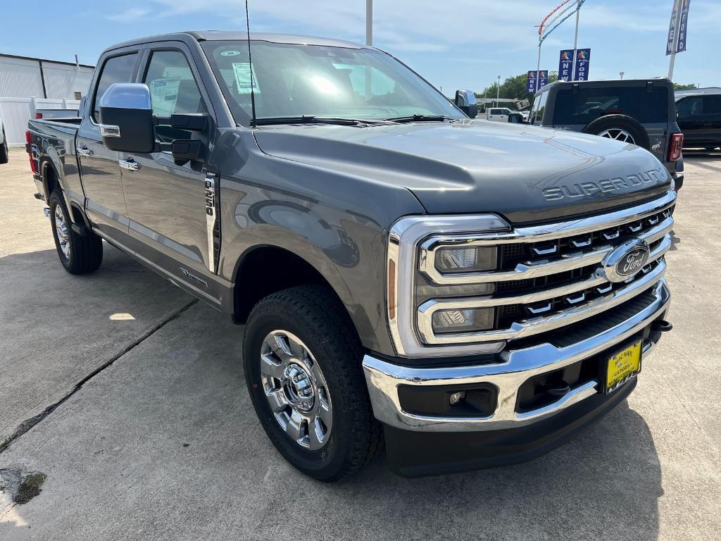 new 2025 Ford F-250 car, priced at $73,970