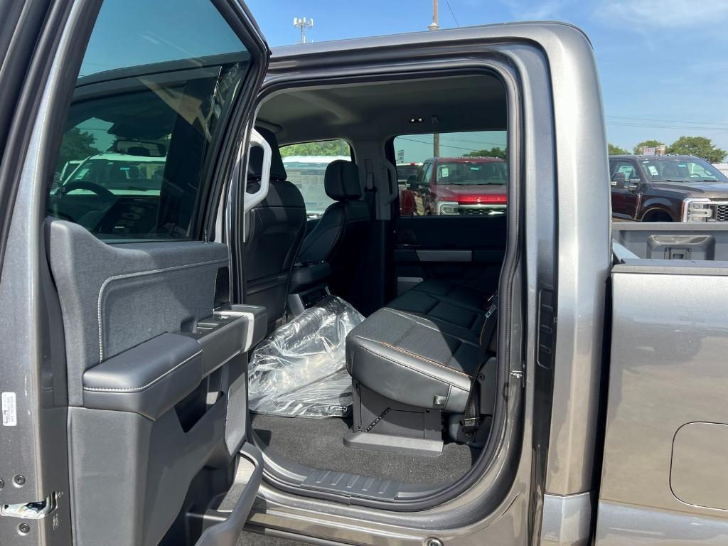 new 2025 Ford F-250 car, priced at $76,470