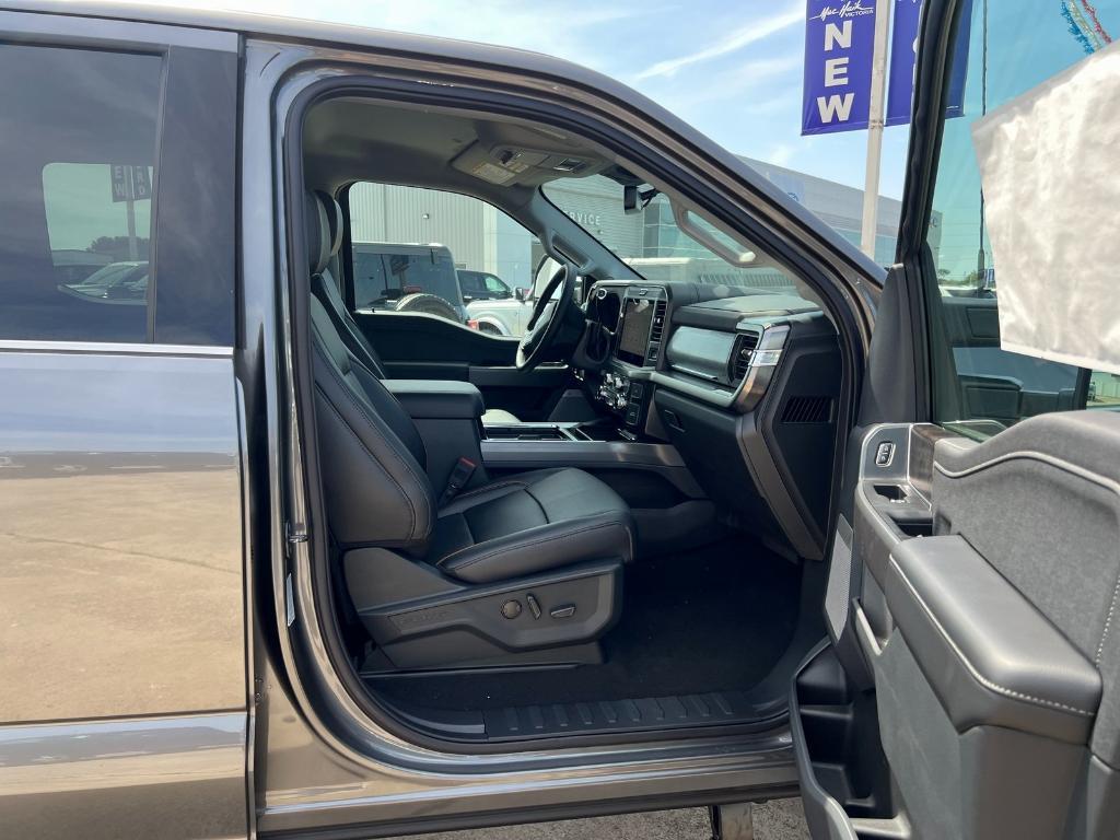 new 2025 Ford F-250 car, priced at $76,470