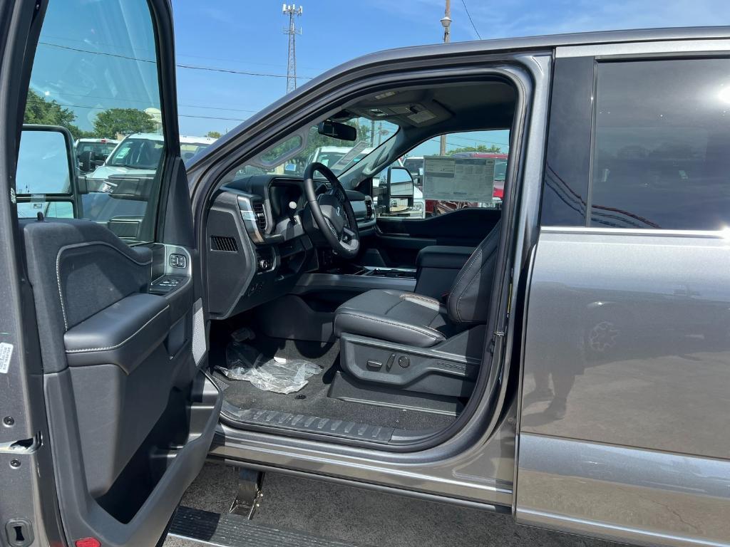 new 2025 Ford F-250 car, priced at $76,470