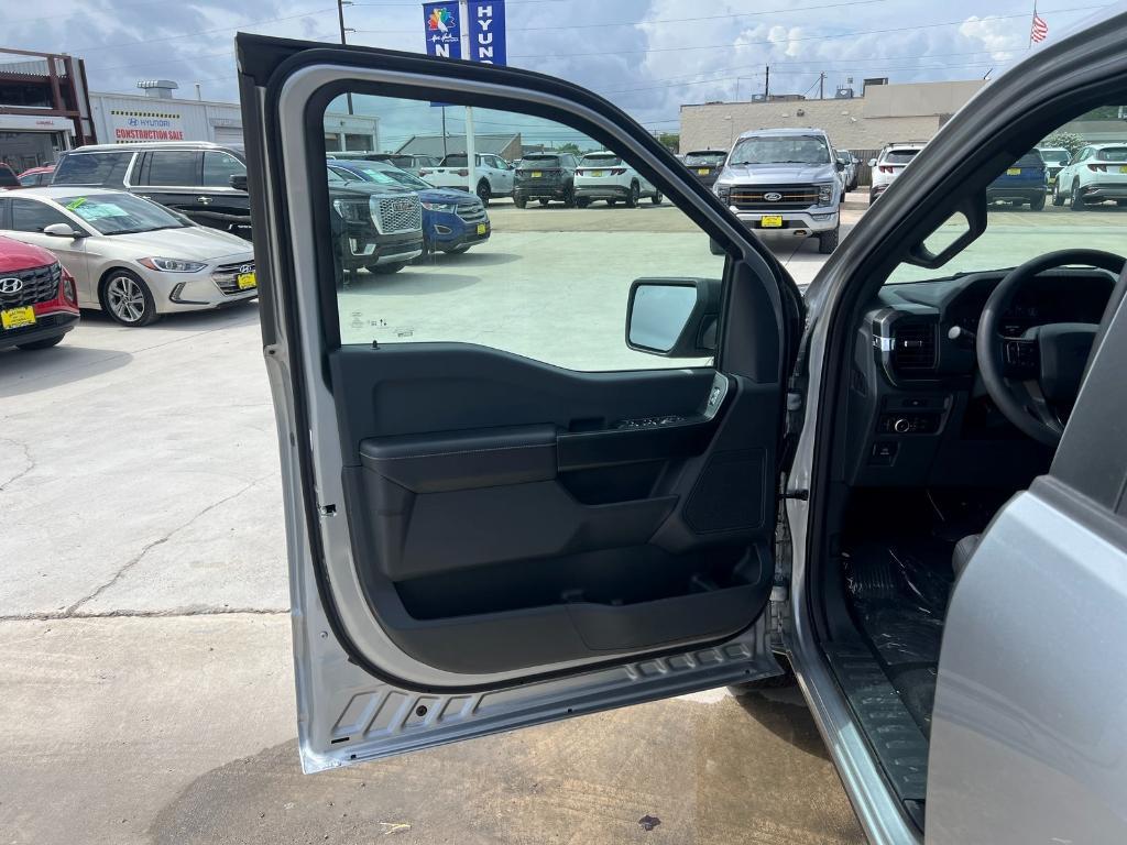 new 2025 Ford F-150 car, priced at $46,230