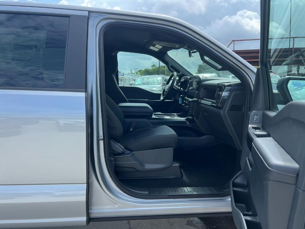 new 2025 Ford F-150 car, priced at $46,230