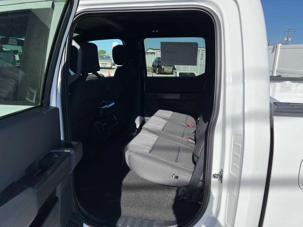 new 2024 Ford F-150 car, priced at $42,725