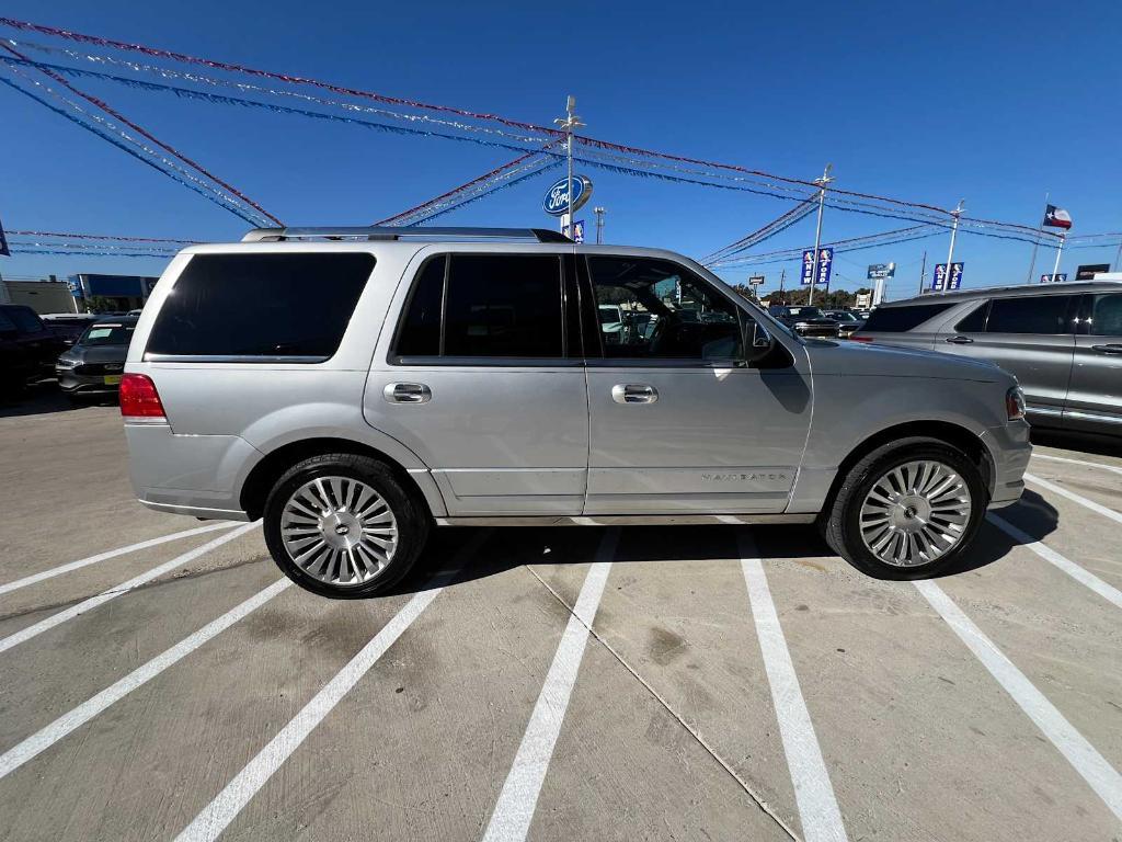 used 2016 Lincoln Navigator car, priced at $29,999