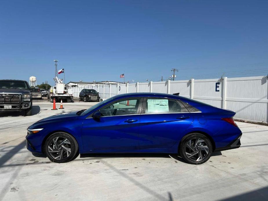 new 2024 Hyundai Elantra car, priced at $27,020