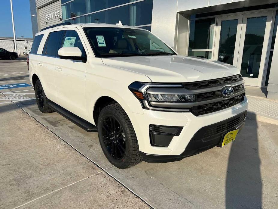 new 2024 Ford Expedition car, priced at $52,690