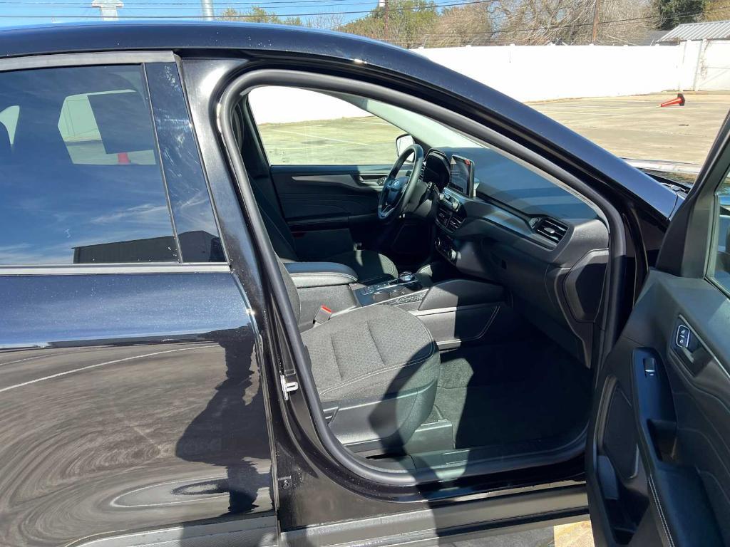 new 2025 Ford Escape car, priced at $27,330