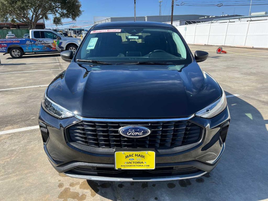 new 2025 Ford Escape car, priced at $27,330