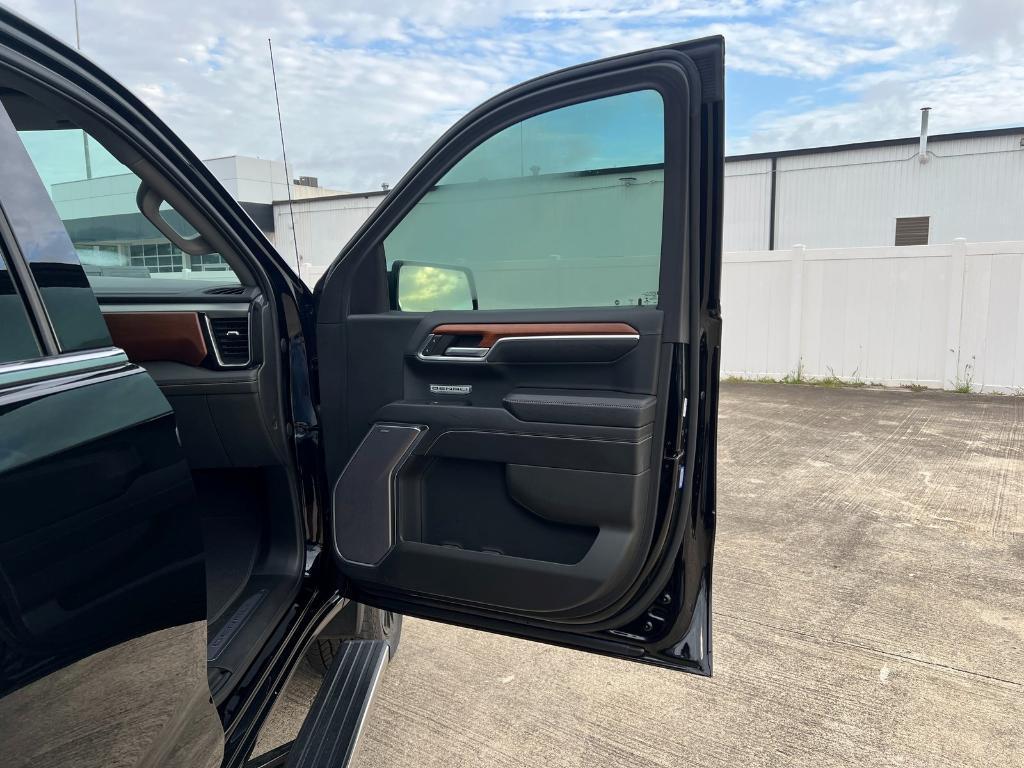 used 2023 GMC Sierra 1500 car, priced at $58,915