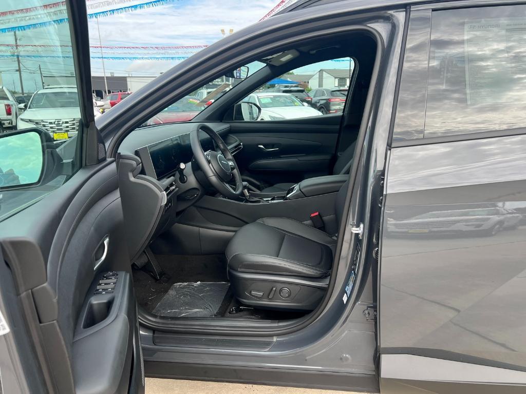 new 2025 Hyundai Tucson car, priced at $35,345