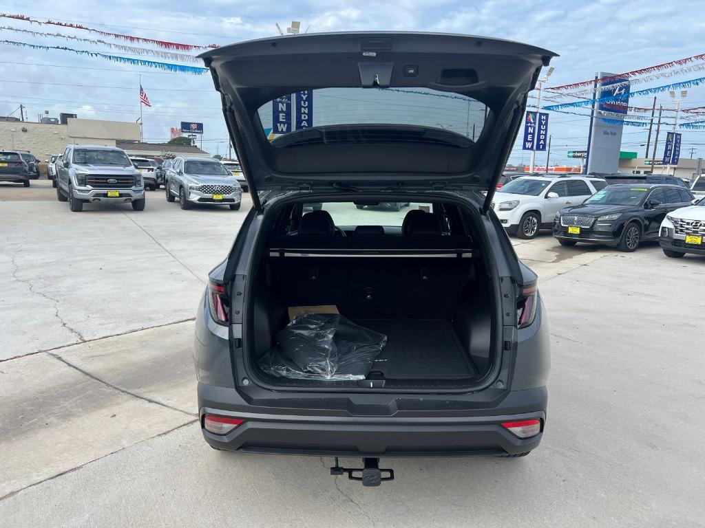new 2025 Hyundai Tucson car, priced at $35,345