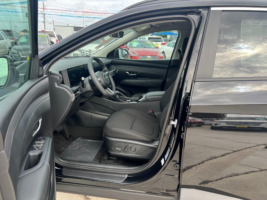 new 2025 Hyundai Tucson car, priced at $31,500