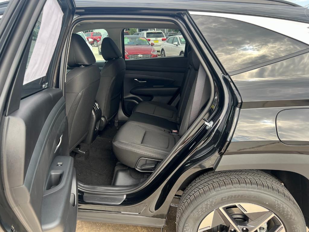 new 2025 Hyundai Tucson car, priced at $31,500