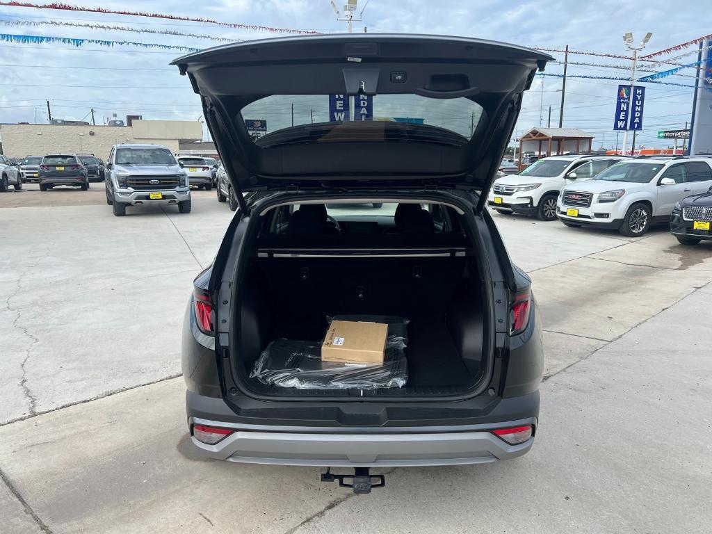 new 2025 Hyundai Tucson car, priced at $31,500