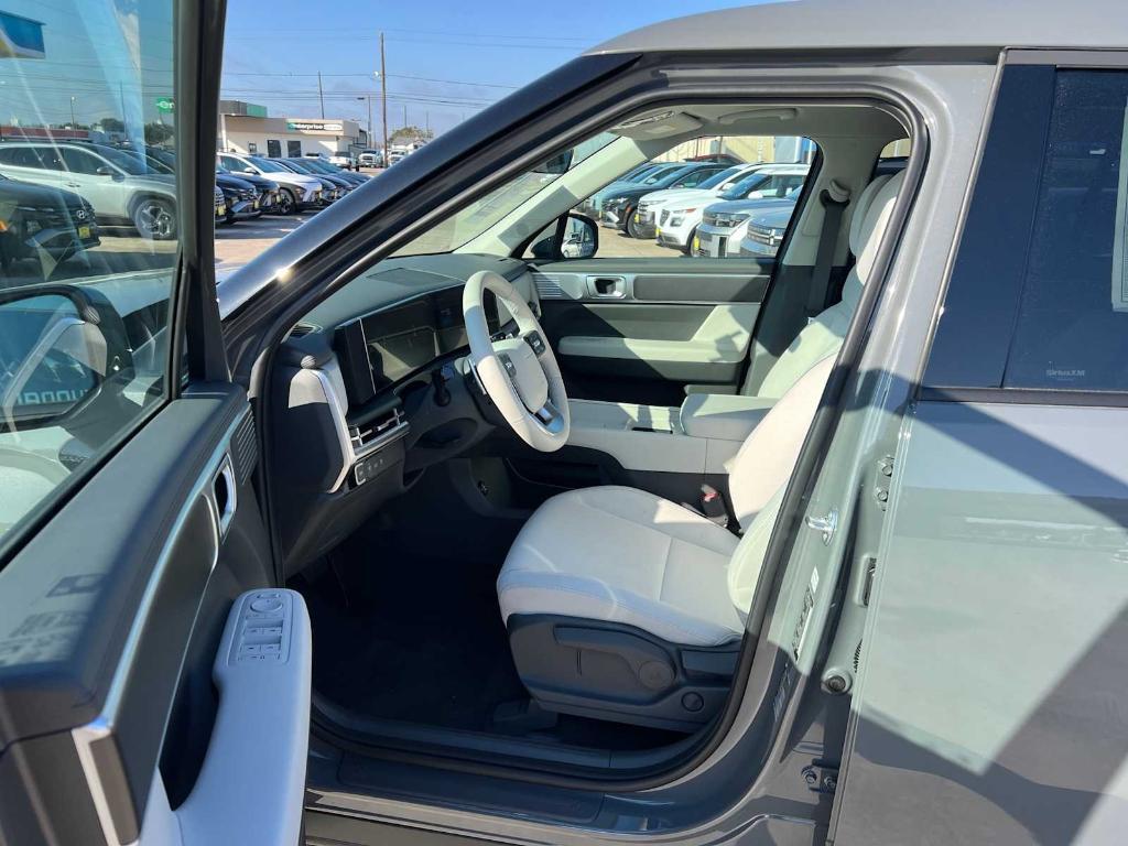 new 2025 Hyundai Santa Fe car, priced at $33,025