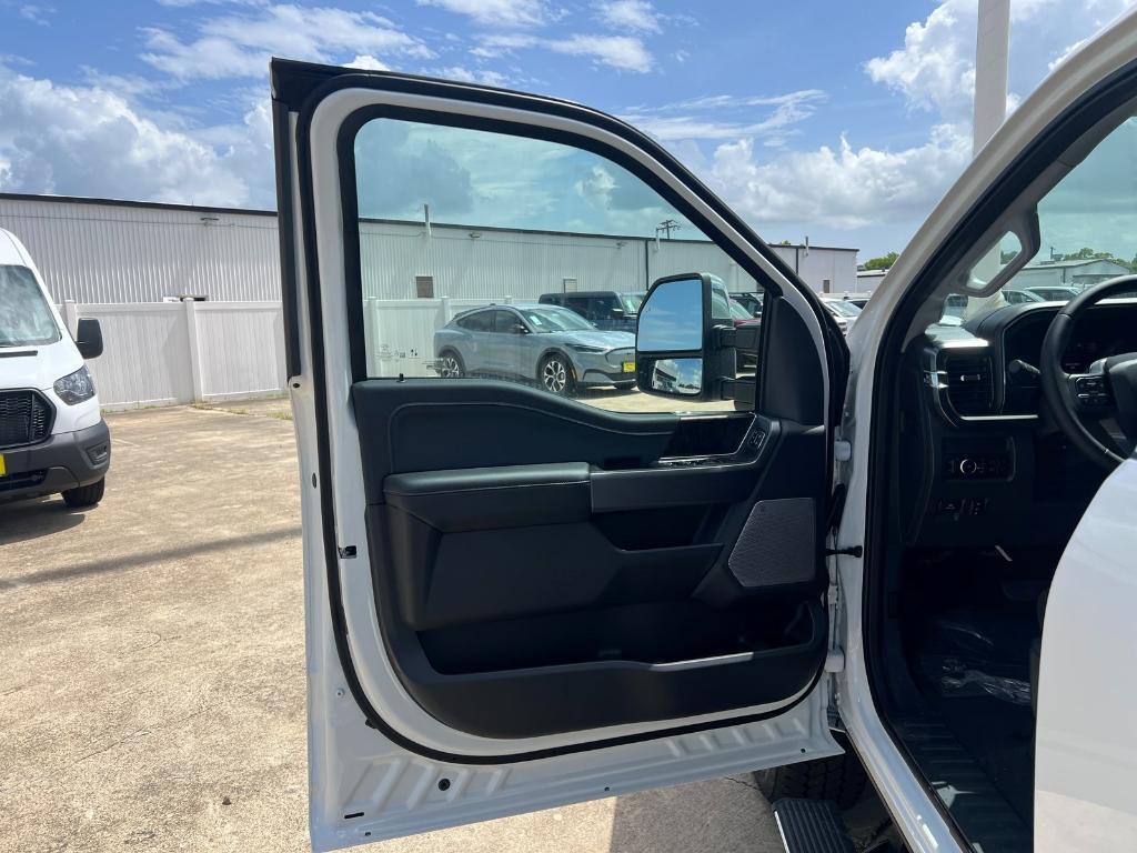 new 2025 Ford F-350 car, priced at $76,465