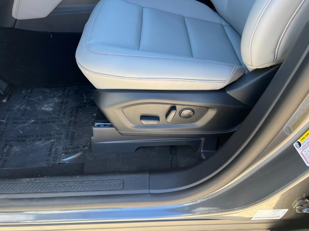 new 2026 Ford Explorer car, priced at $45,425