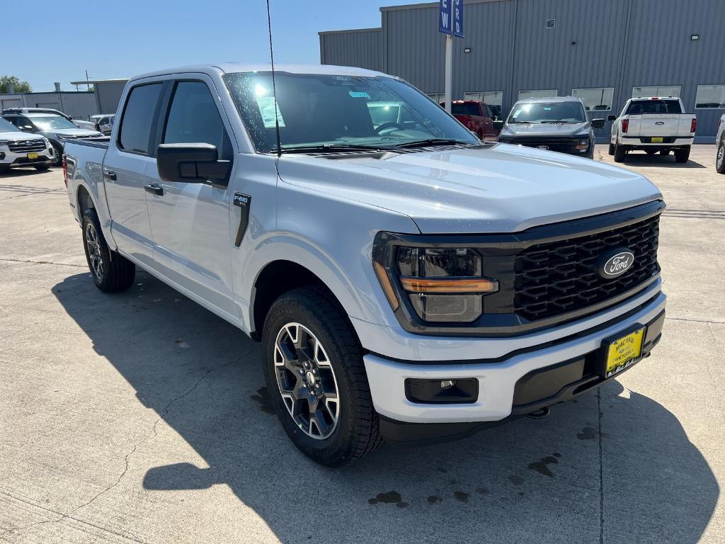 new 2025 Ford F-150 car, priced at $44,010