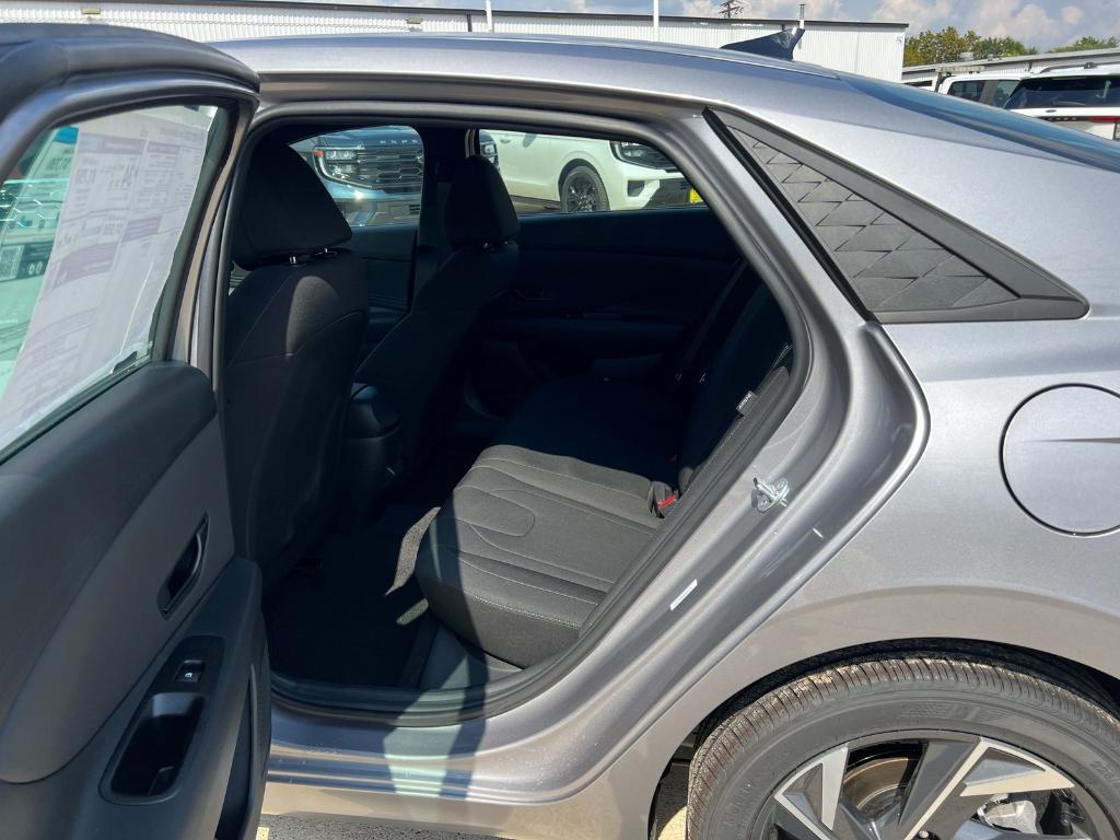 new 2025 Hyundai Elantra car, priced at $24,594