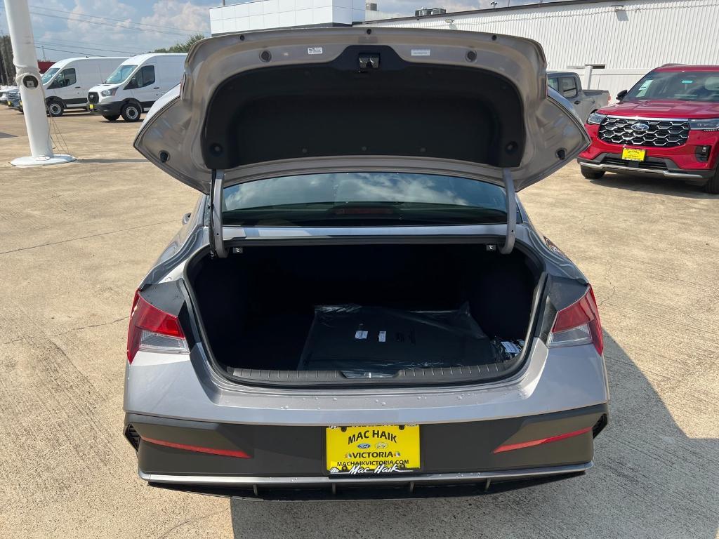 new 2025 Hyundai Elantra car, priced at $24,594