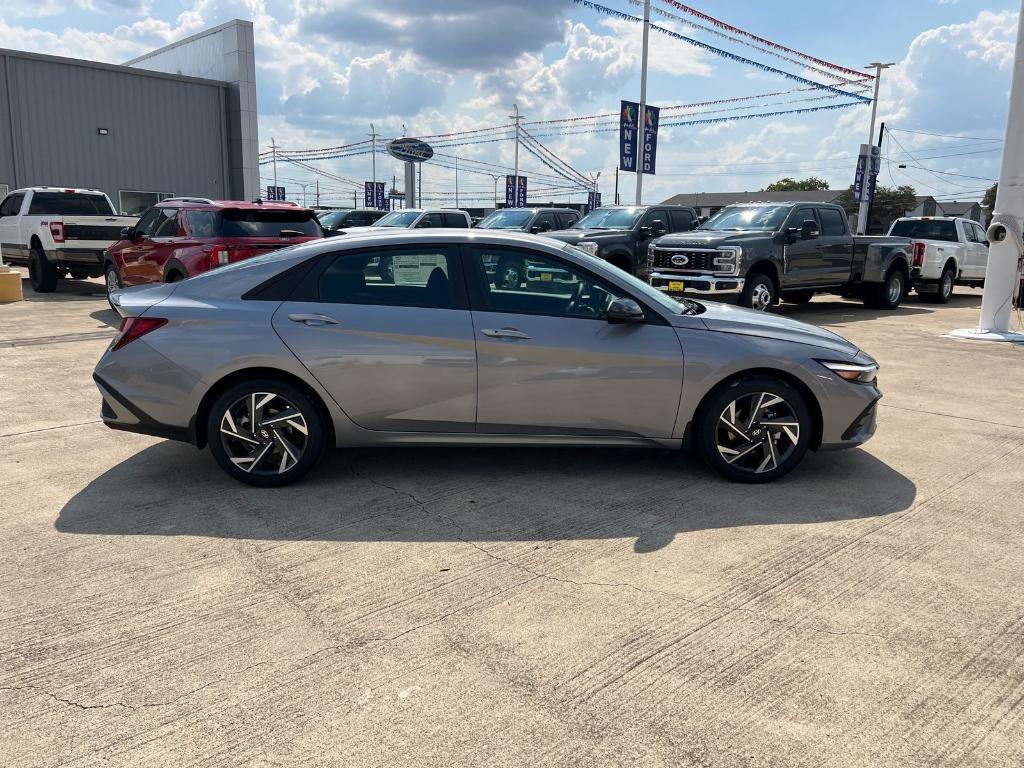 new 2025 Hyundai Elantra car, priced at $24,594