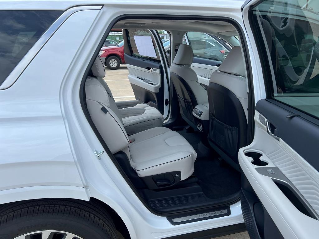 new 2025 Hyundai Palisade car, priced at $50,224