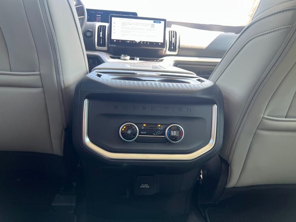 new 2025 Ford Expedition Max car, priced at $73,280