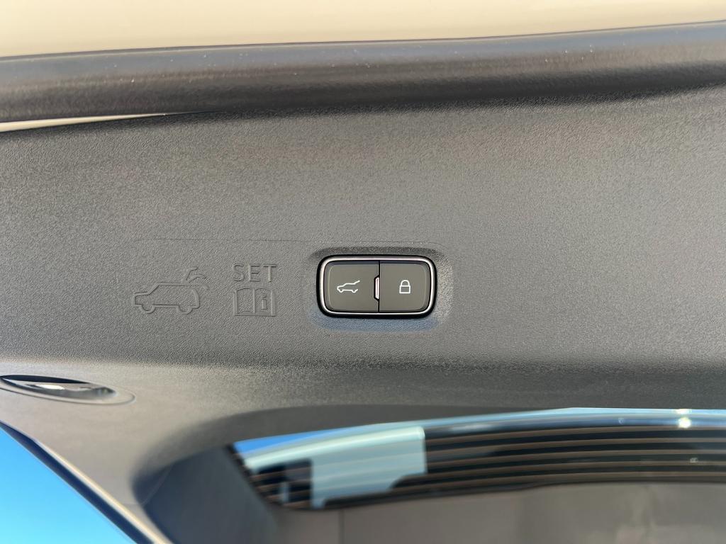 new 2025 Ford Expedition Max car, priced at $73,280