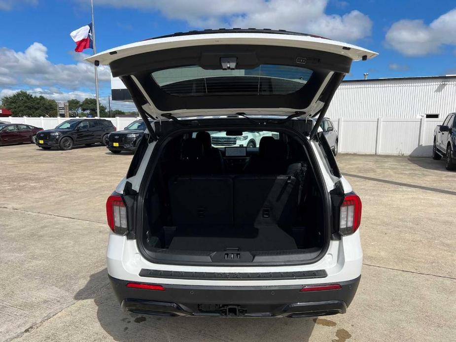 new 2025 Ford Explorer car, priced at $46,840