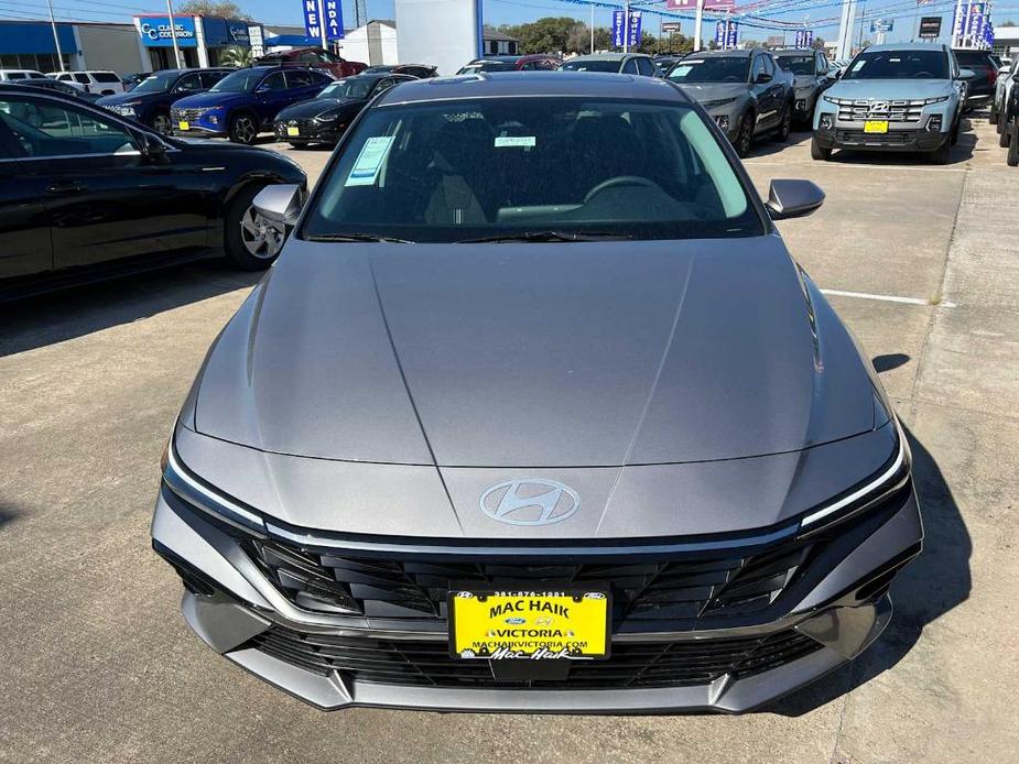 new 2025 Hyundai Elantra car, priced at $27,215