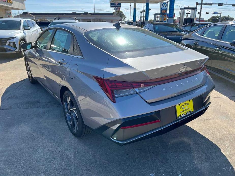 new 2025 Hyundai Elantra car, priced at $27,215