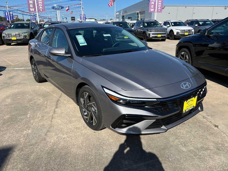 new 2025 Hyundai Elantra car, priced at $27,215