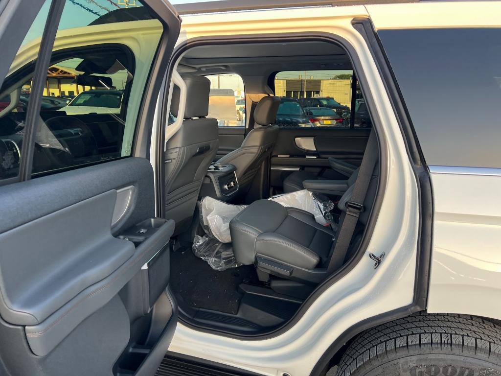 new 2025 Ford Expedition car, priced at $69,405