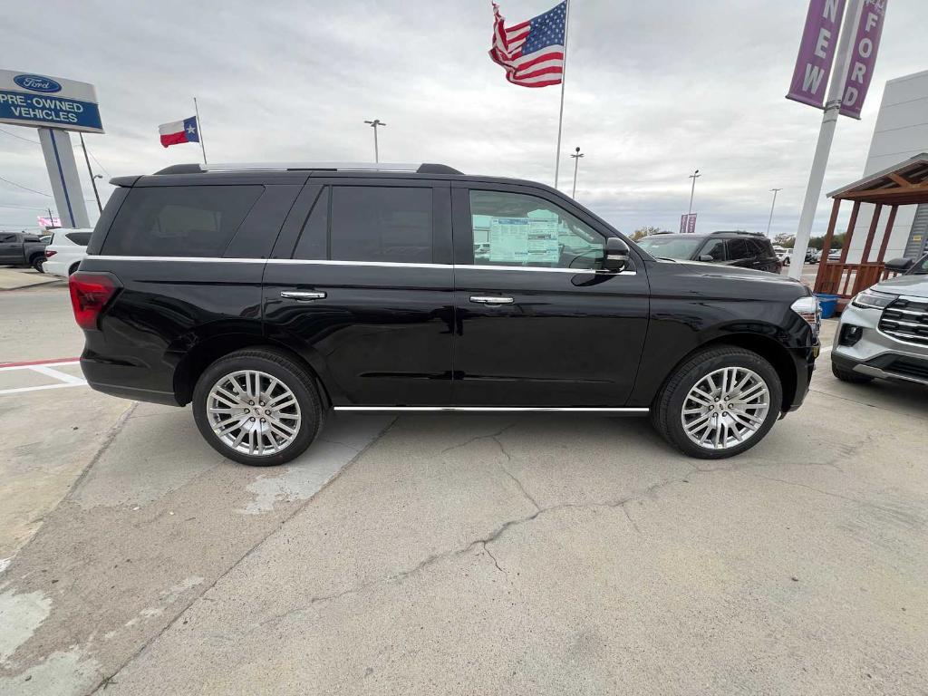 new 2024 Ford Expedition car, priced at $63,605