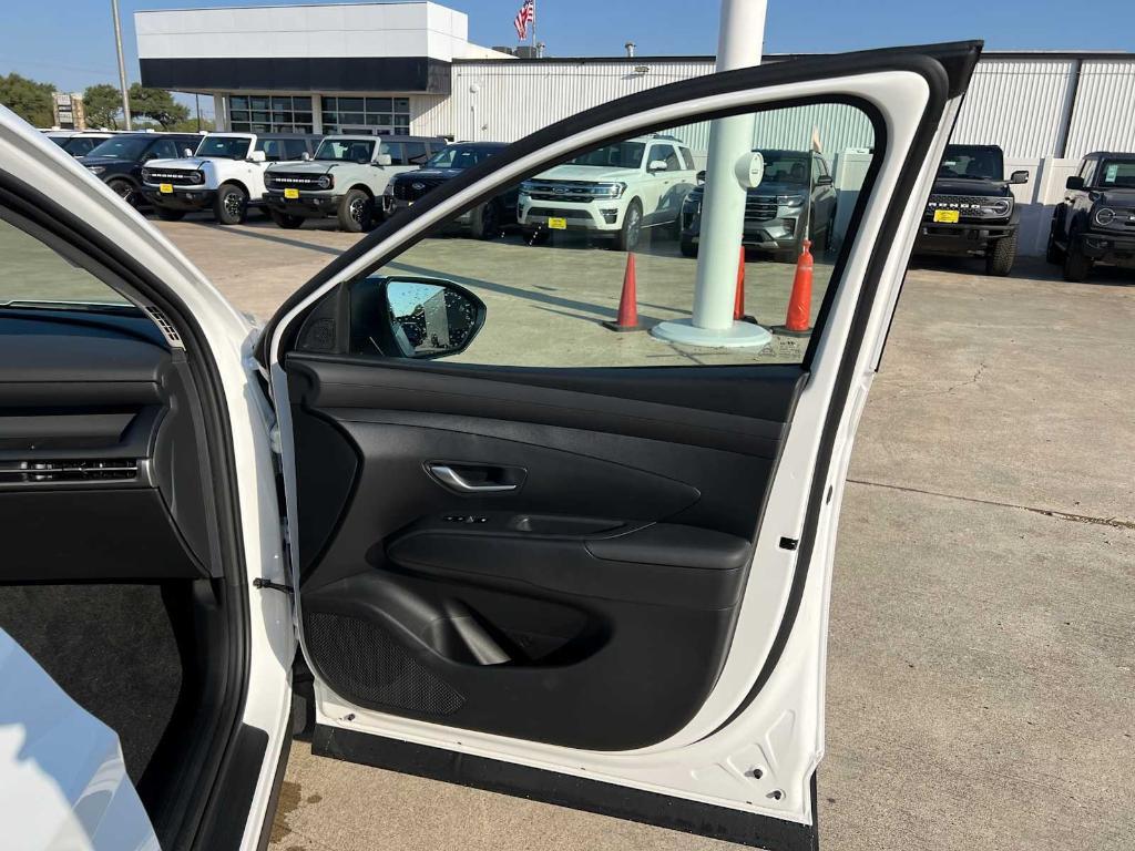 new 2025 Hyundai Tucson car, priced at $29,942