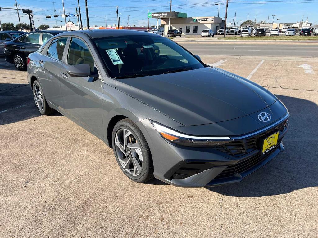 new 2025 Hyundai Elantra car, priced at $26,725