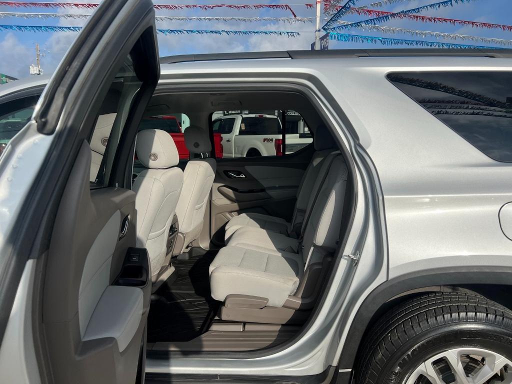 used 2020 Chevrolet Traverse car, priced at $18,646