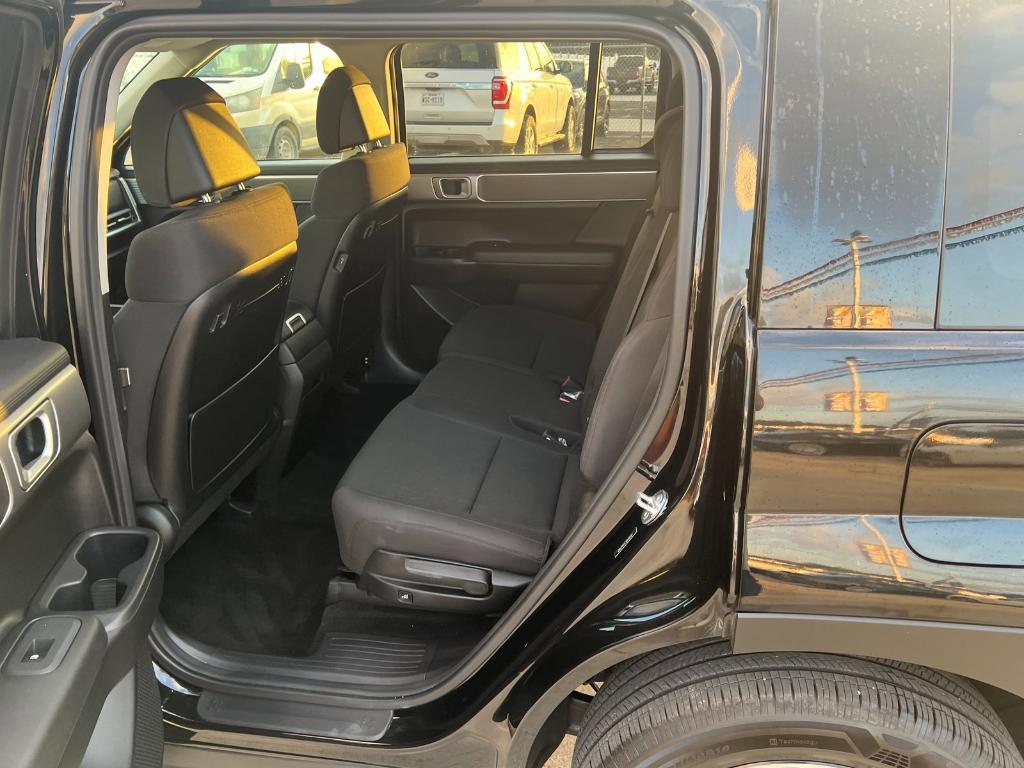 new 2025 Hyundai Santa Fe car, priced at $33,722