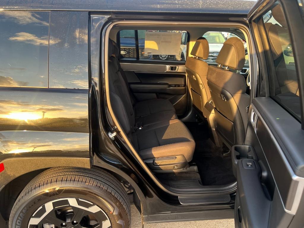 new 2025 Hyundai Santa Fe car, priced at $33,722