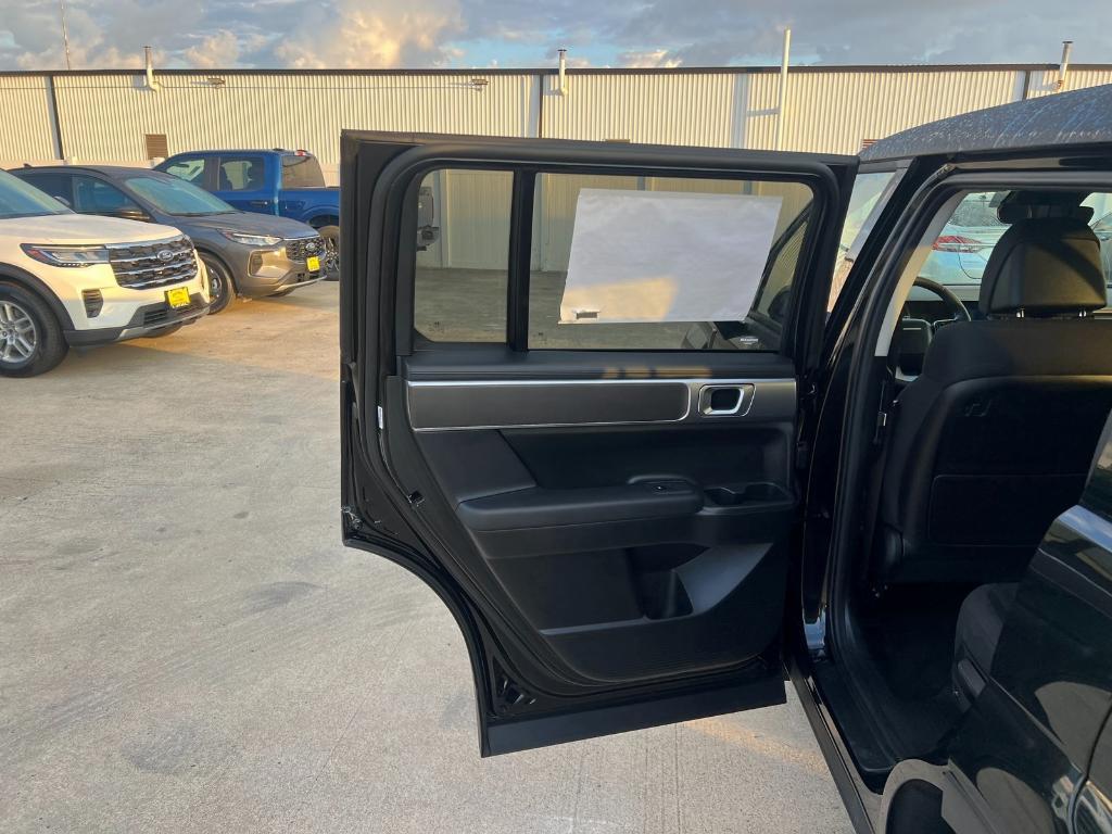 new 2025 Hyundai Santa Fe car, priced at $33,722