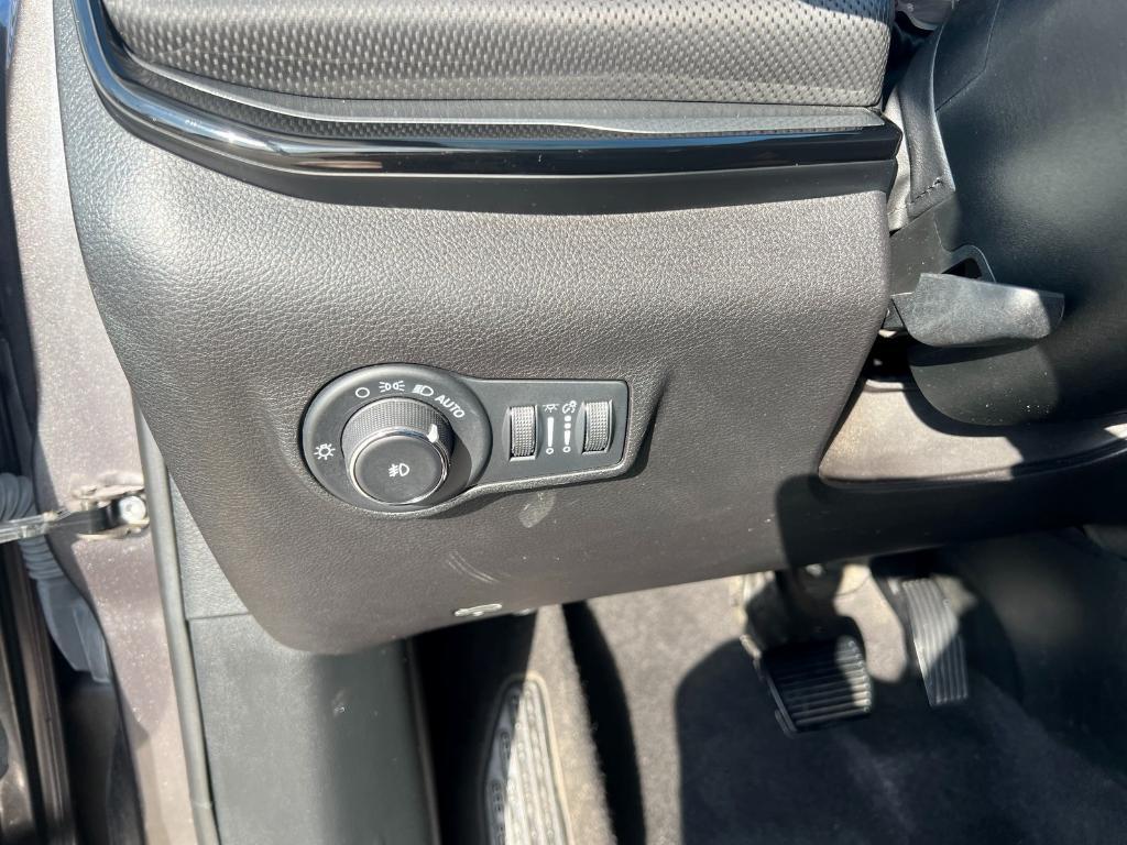 used 2023 Jeep Compass car, priced at $22,987