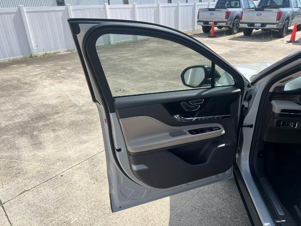 used 2023 Lincoln Corsair car, priced at $29,876